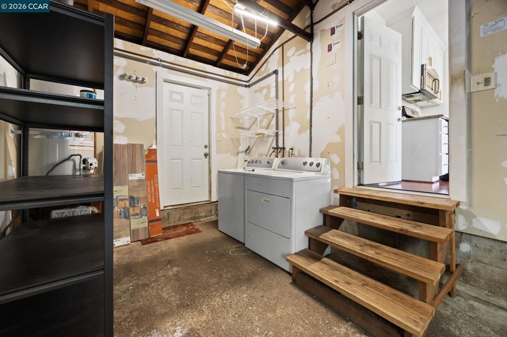 2437 Hemlock Avenue Property Photo 18