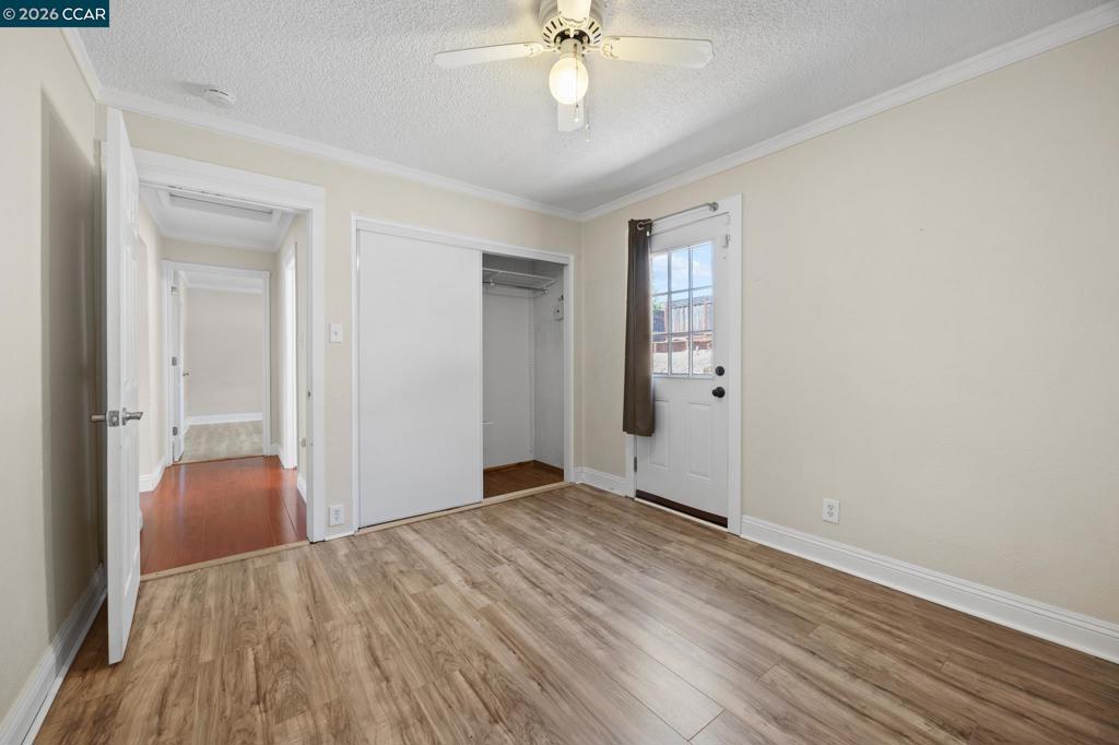 2437 Hemlock Avenue Property Photo 20