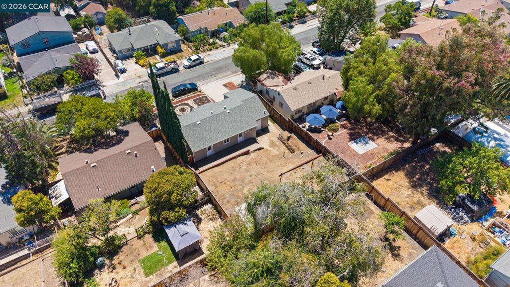 2437 Hemlock Avenue Property Photo 31