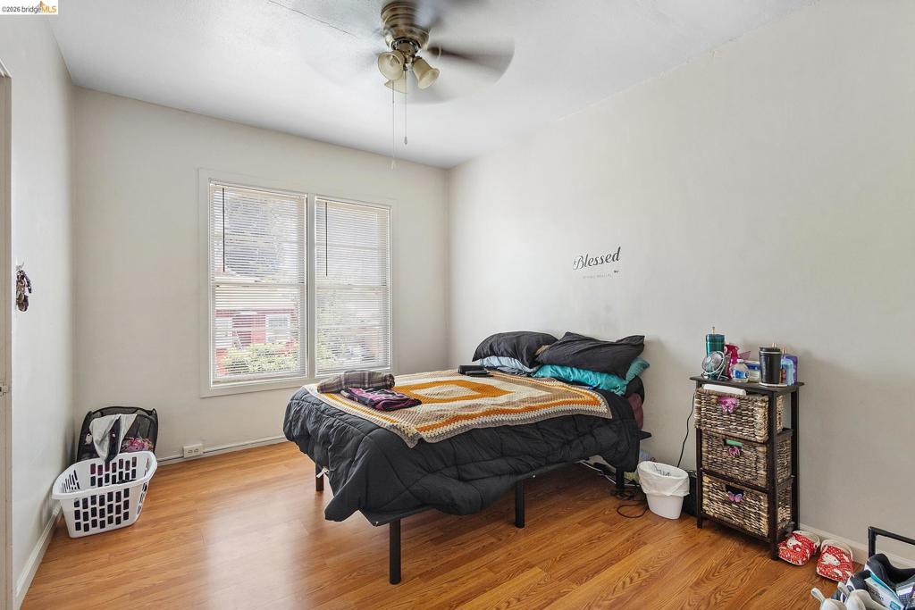 4609 Bond St Property Photo 12