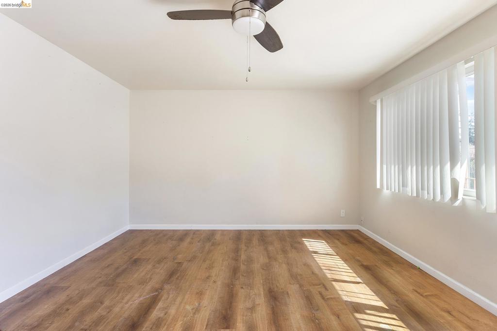955 Karol Way Property Photo 14