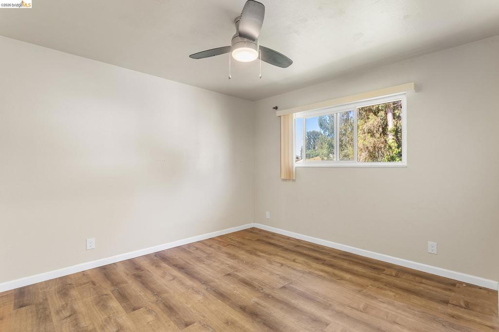 955 Karol Way Property Photo 16
