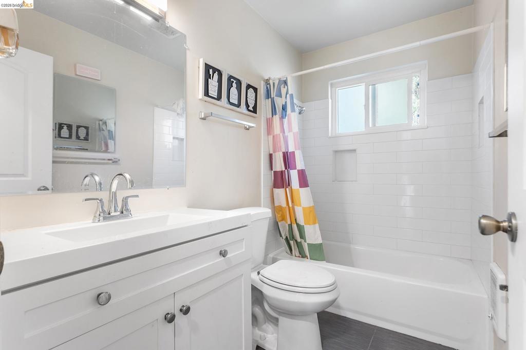 955 Karol Way Property Photo 18
