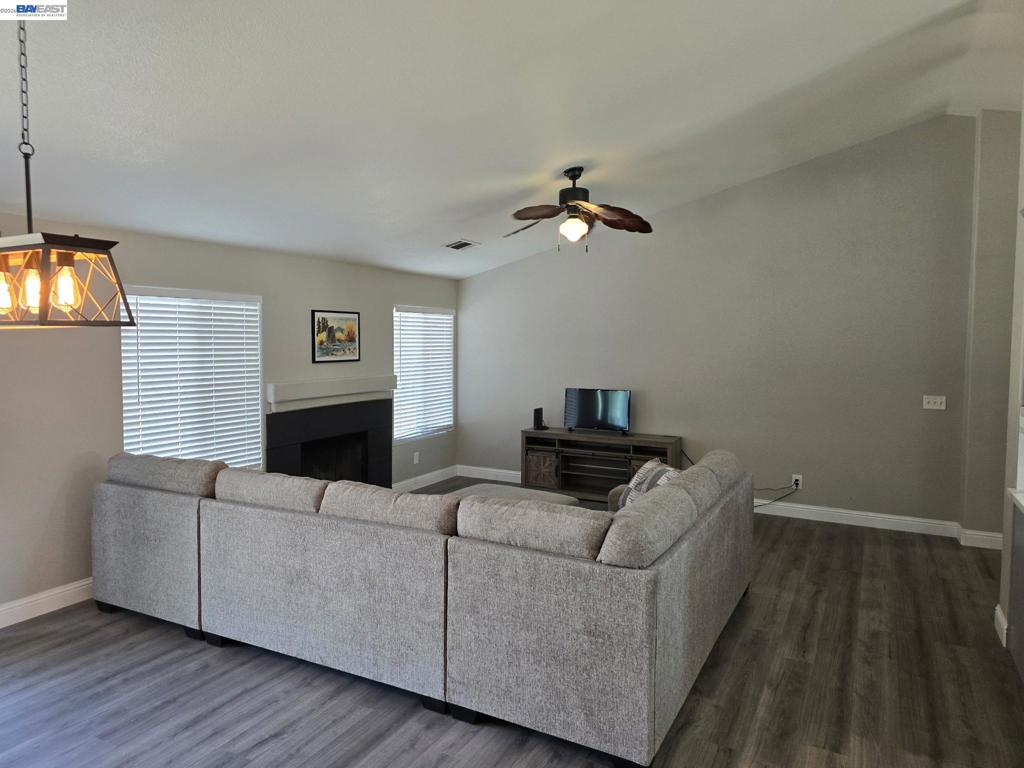 2140 Denali Park Ct Property Photo 4