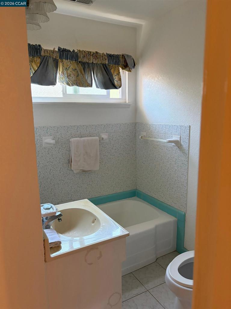 165 Linda Vista Ave Property Photo 5