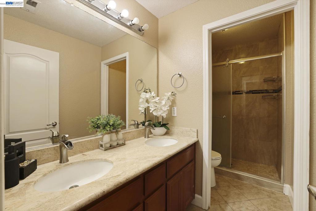 1762 Ashtree Ct Property Photo 36