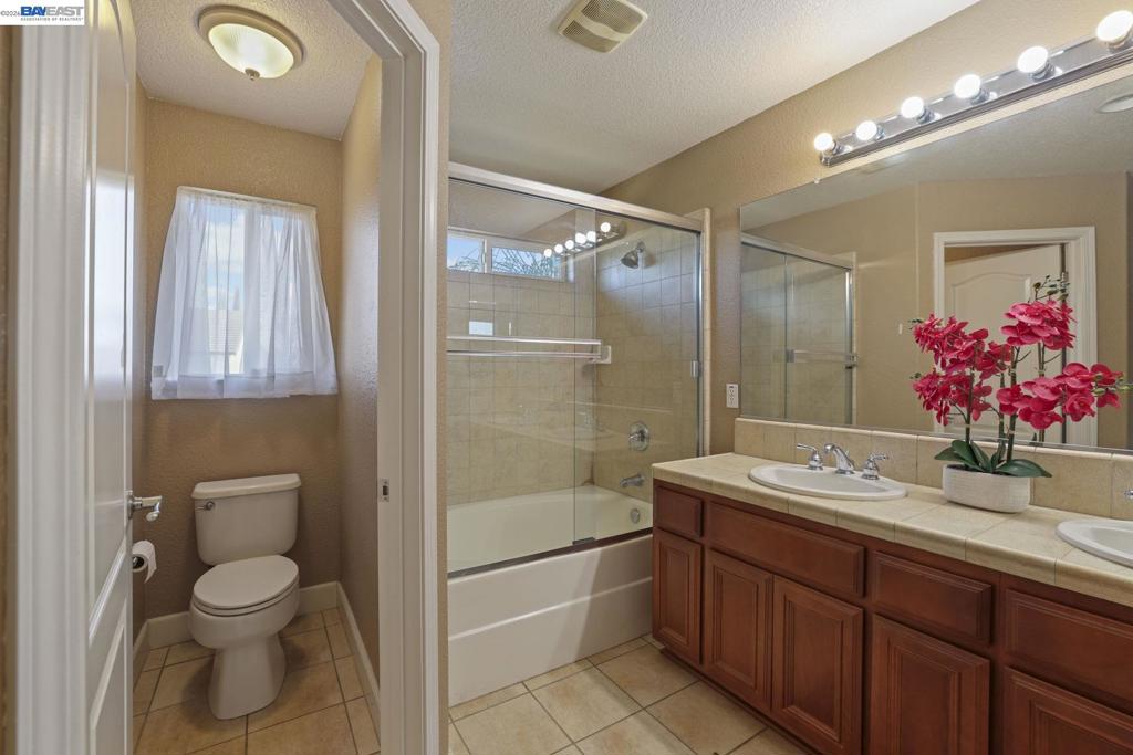 1762 Ashtree Ct Property Photo 41