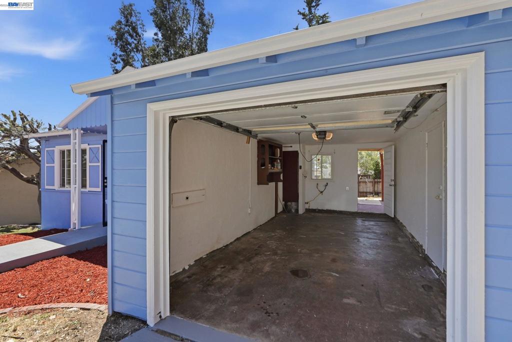 1333 Mariposa St Property Photo 4