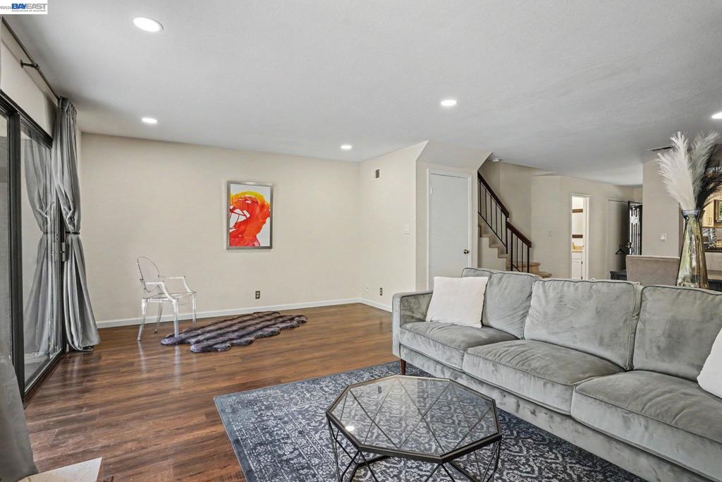 14374 Outrigger Property Photo 5