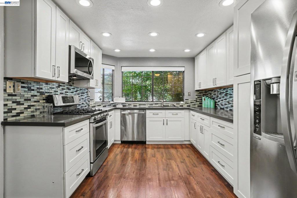 14374 Outrigger Property Photo 6