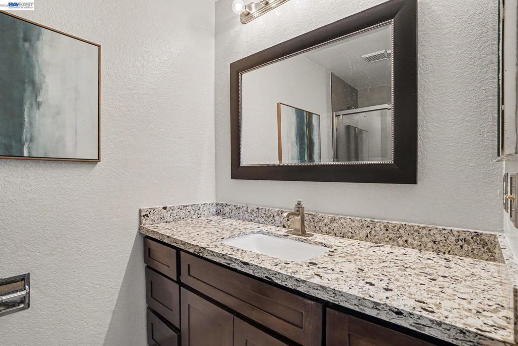 14374 Outrigger Property Photo 14