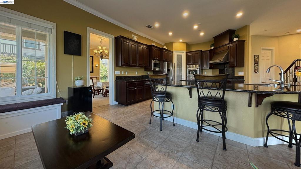 5637 Saddle Creek Ter Property Photo 3