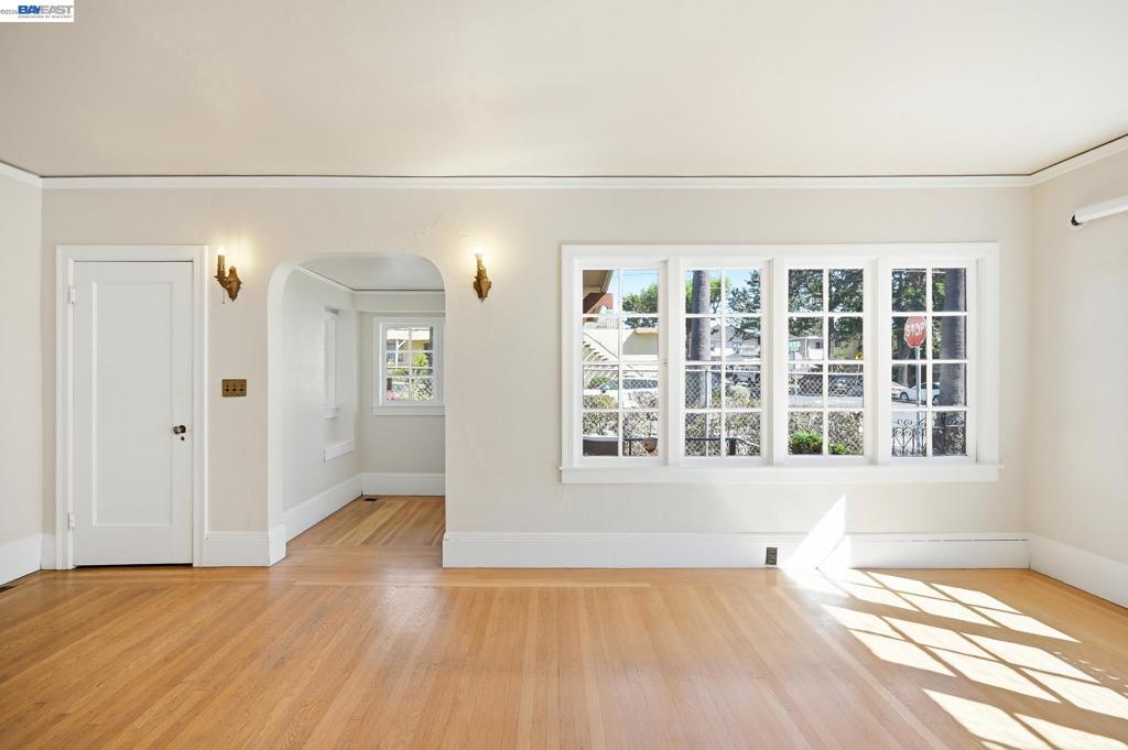 2401 9th Ave Property Photo 10