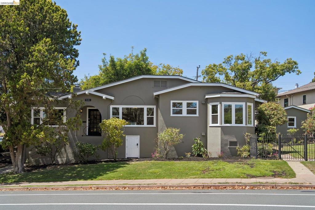 1080 Monterey Ave. Property Photo 4