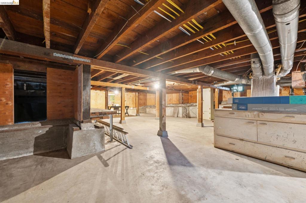 1080 Monterey Ave. Property Photo 61