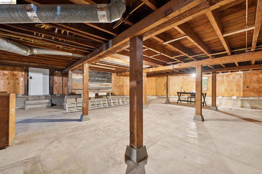 1080 Monterey Ave. Property Photo 63