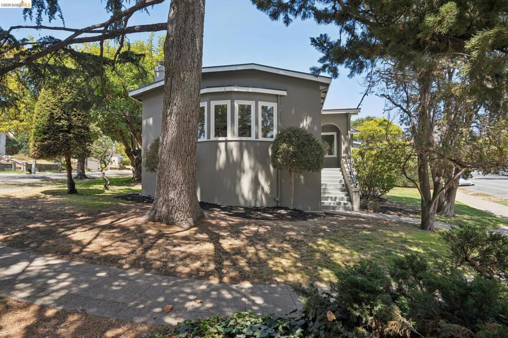 1080 Monterey Ave. Property Photo 68
