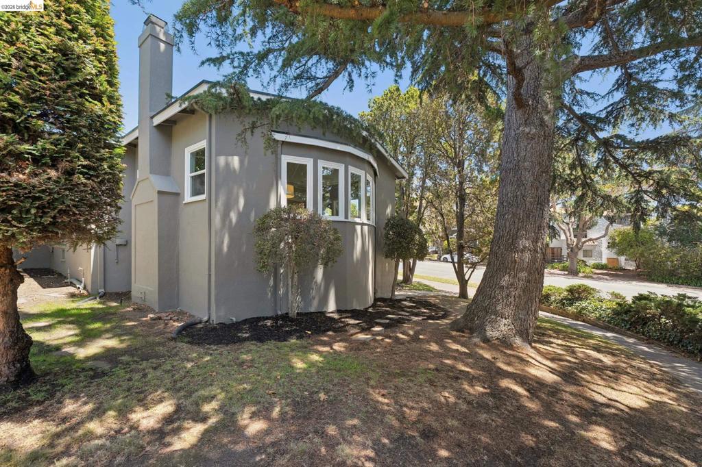 1080 Monterey Ave. Property Photo 69