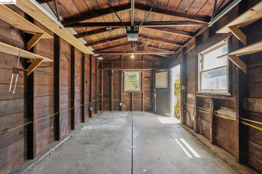 1080 Monterey Ave. Property Photo 75