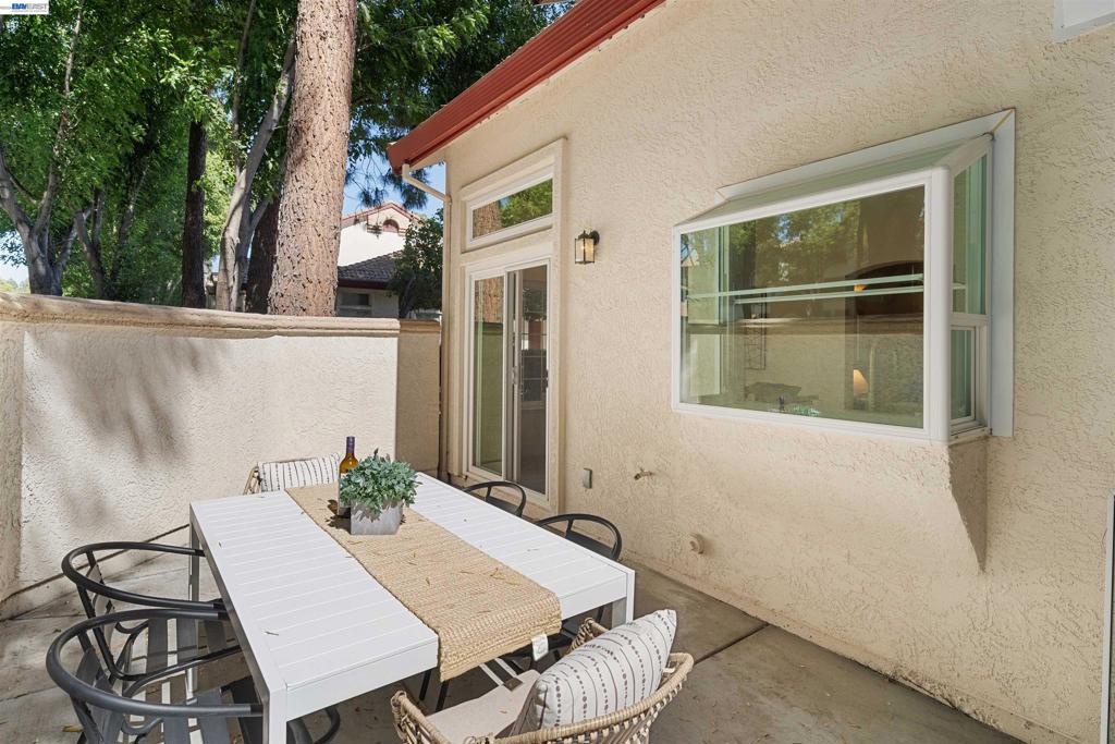 5740 Belleza Dr Property Photo 40