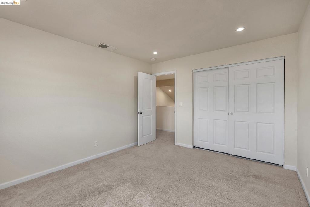 544 Pine Creek Cir Property Photo 16