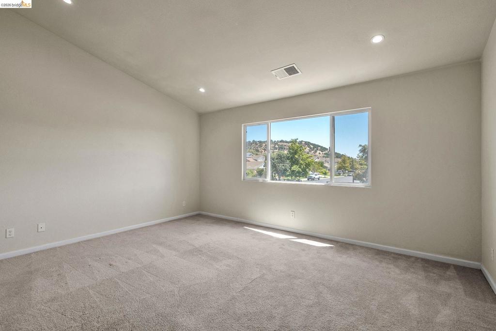 544 Pine Creek Cir Property Photo 17