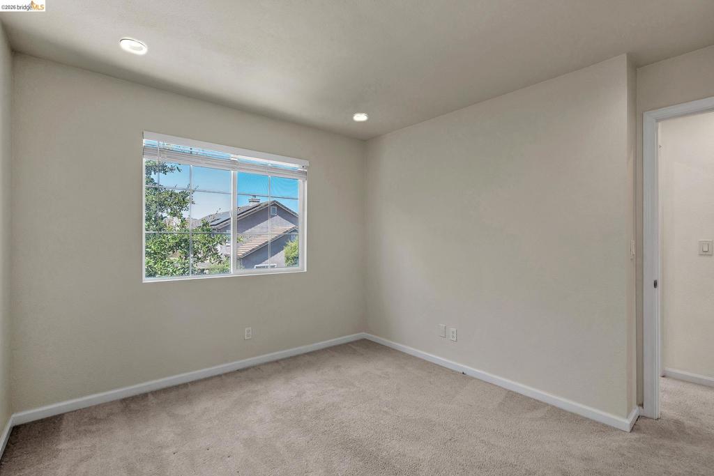 544 Pine Creek Cir Property Photo 25