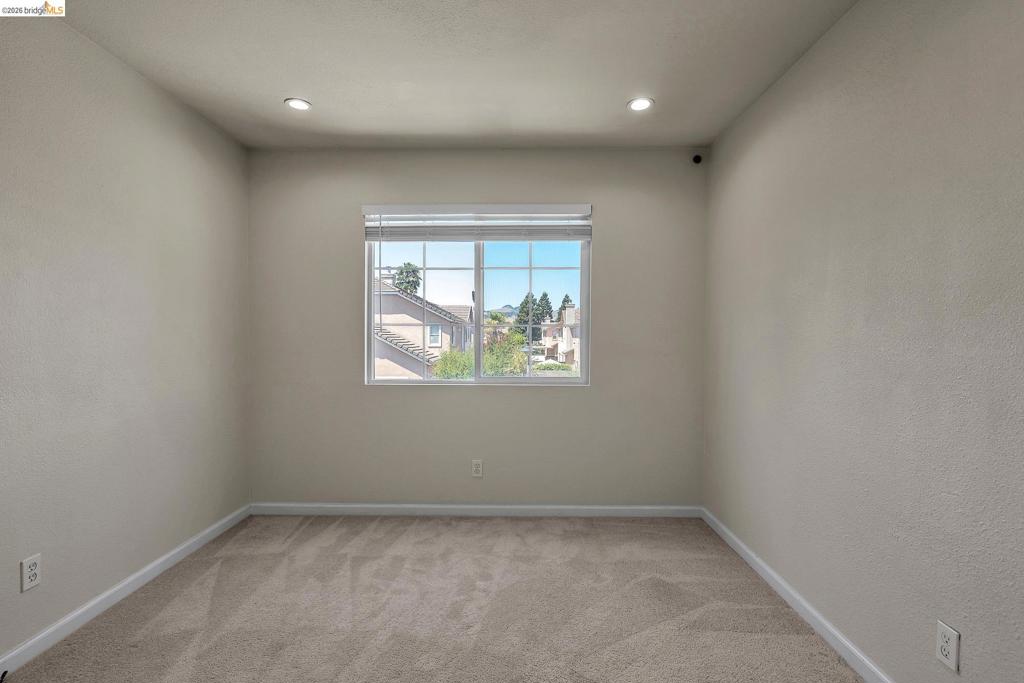 544 Pine Creek Cir Property Photo 26