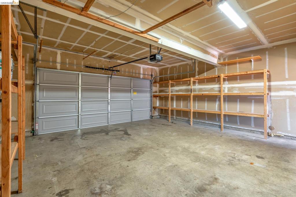 544 Pine Creek Cir Property Photo 31