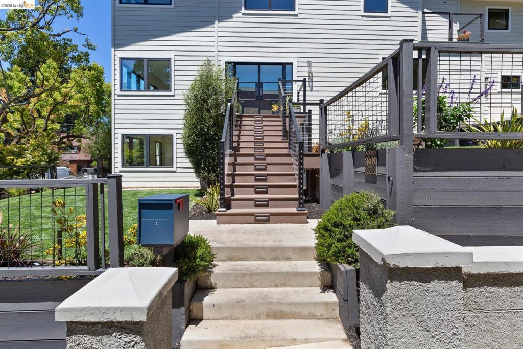 1409 Scenic Ave Property Photo 34