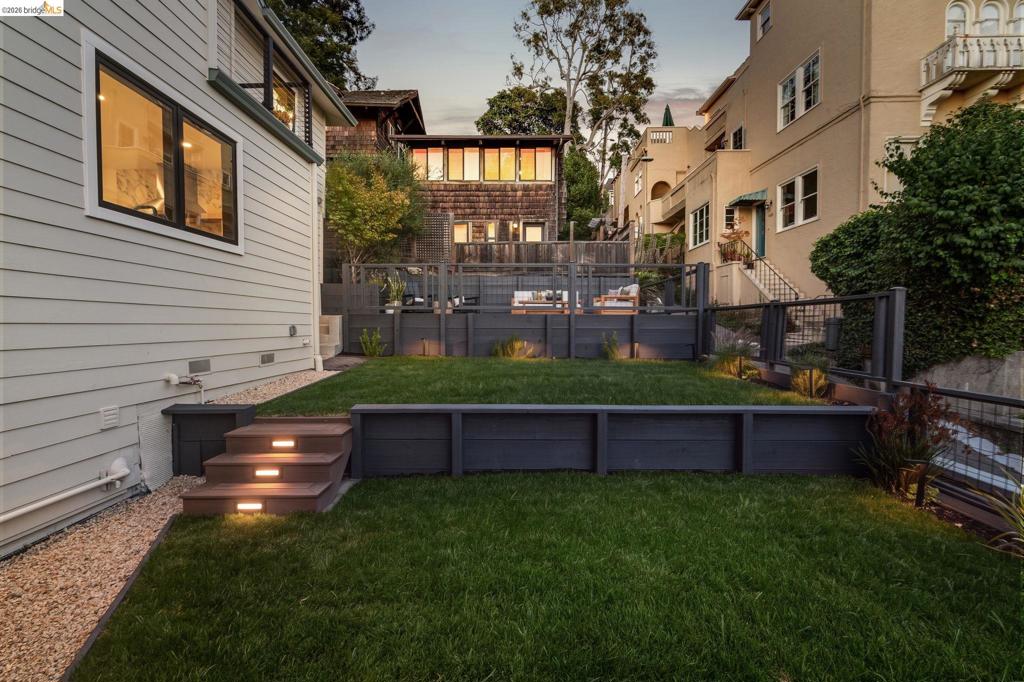 1409 Scenic Ave Property Photo 40