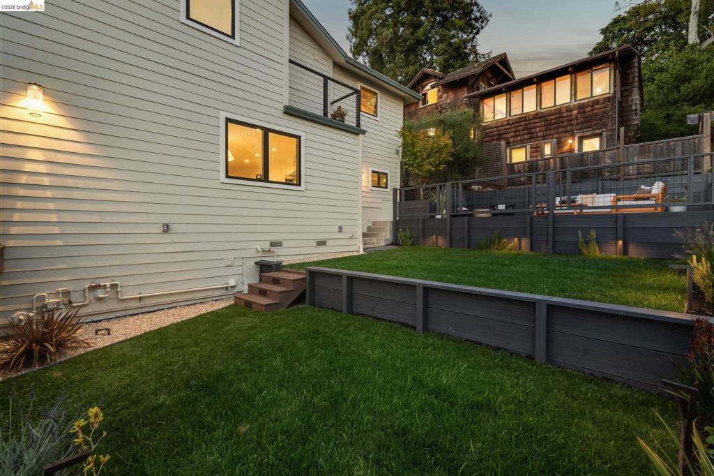 1409 Scenic Ave Property Photo 43