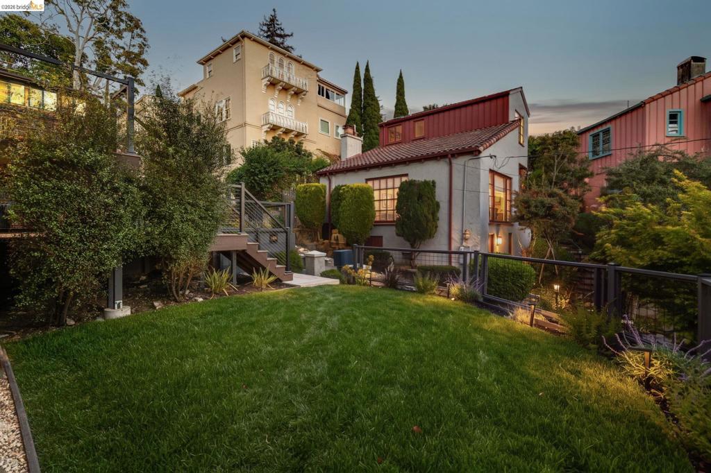 1409 Scenic Ave Property Photo 44