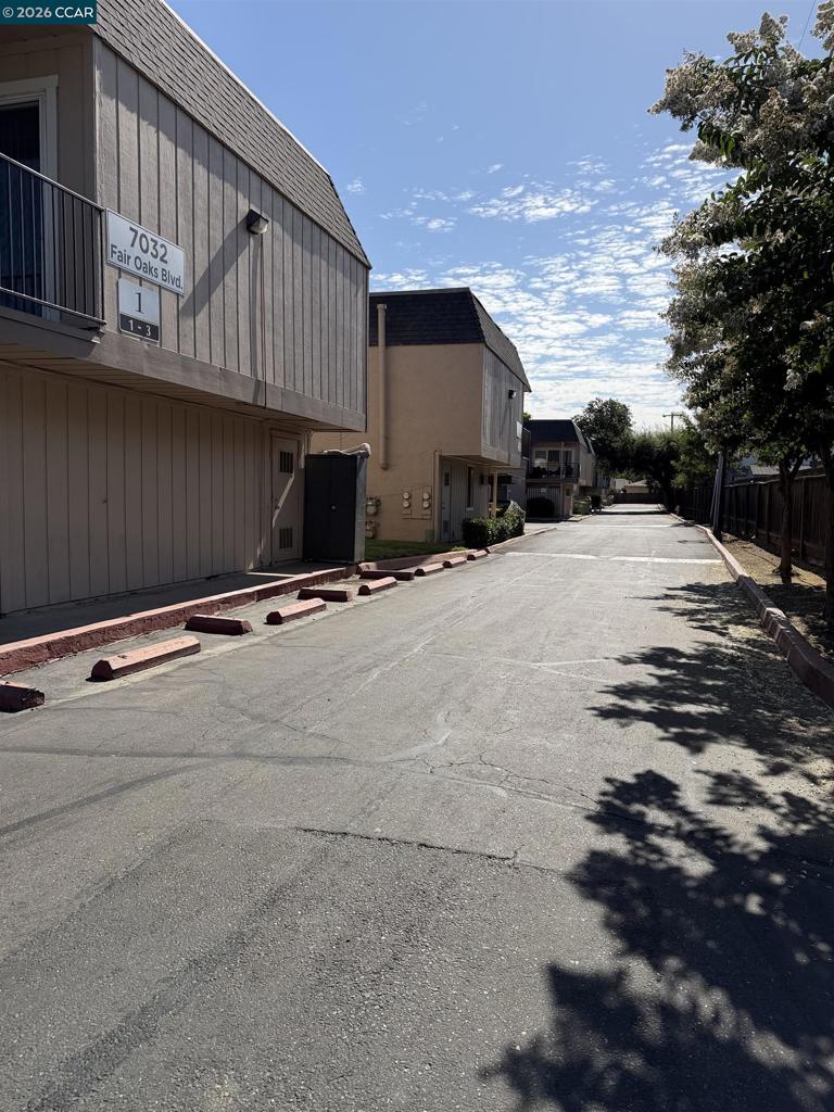 7032 Fair Oaks Blvd Property Photo 2