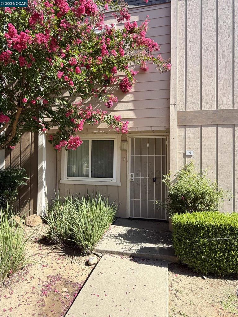 7032 Fair Oaks Blvd Property Photo 7