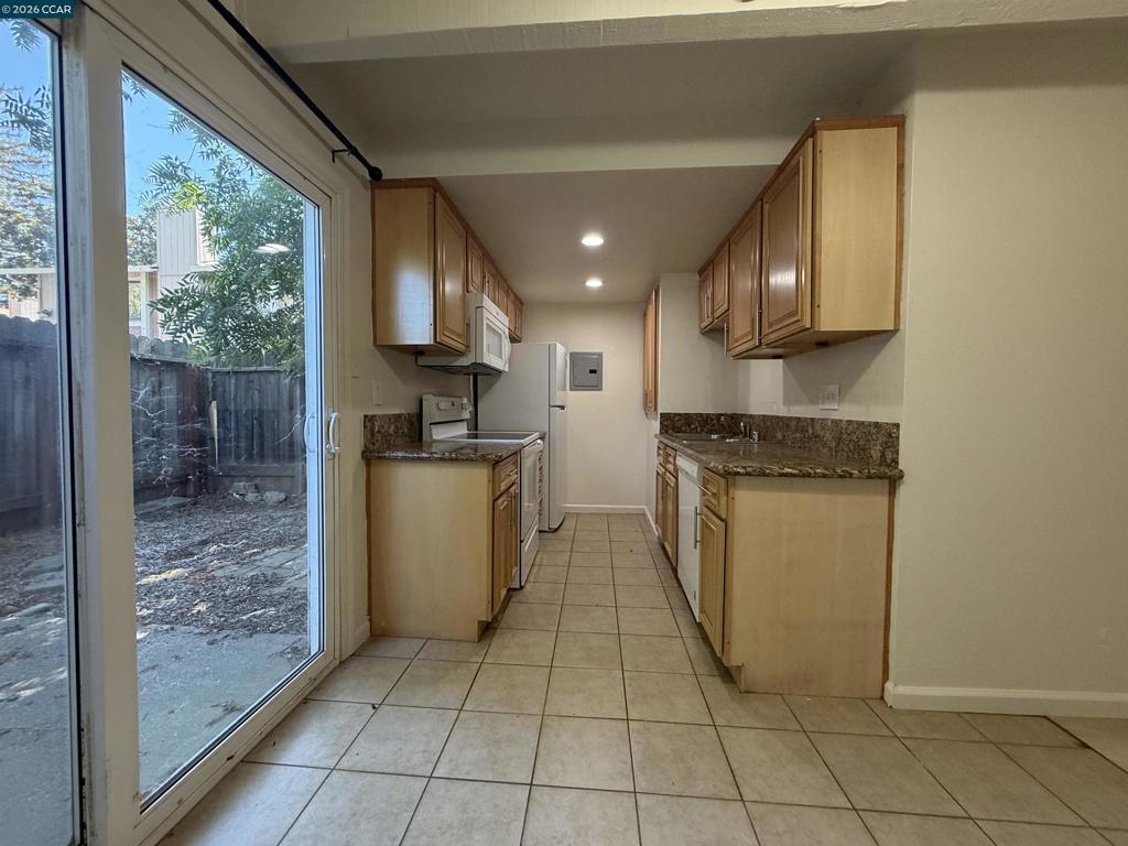 7032 Fair Oaks Blvd Property Photo 11