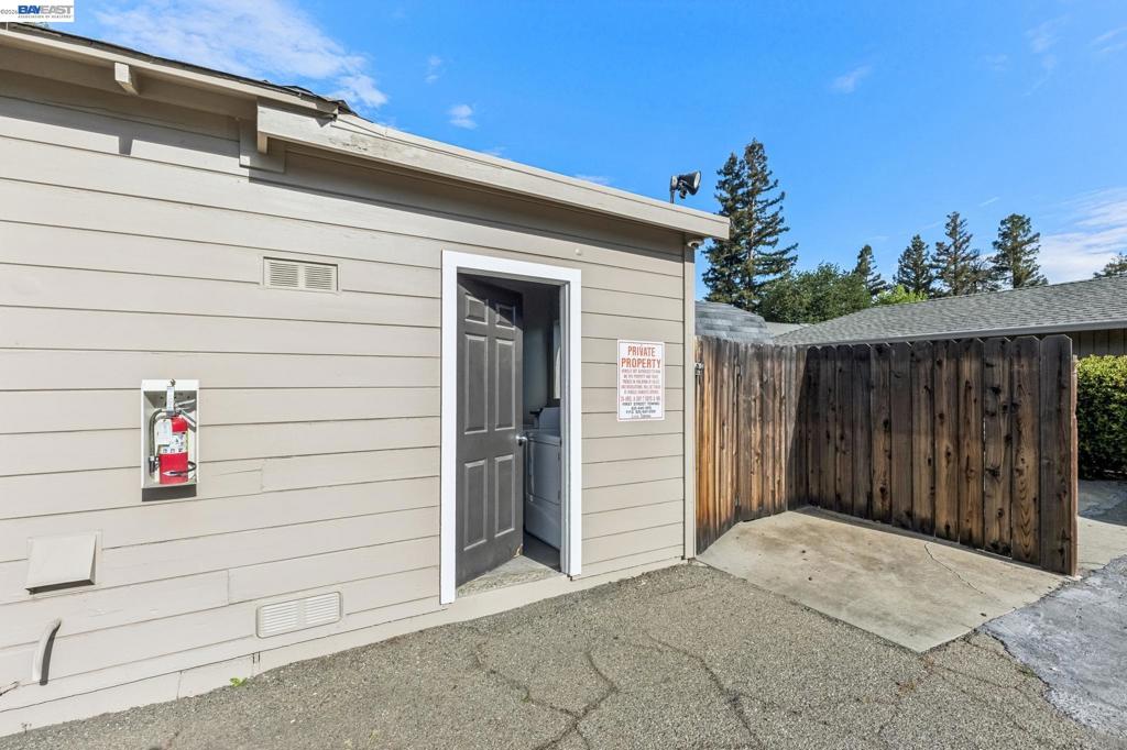 187 Old Bernal Ave Property Photo 13