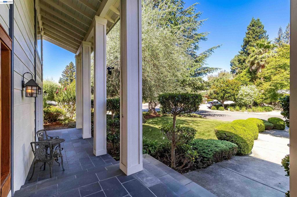 259 Segovia Place Property Photo 18