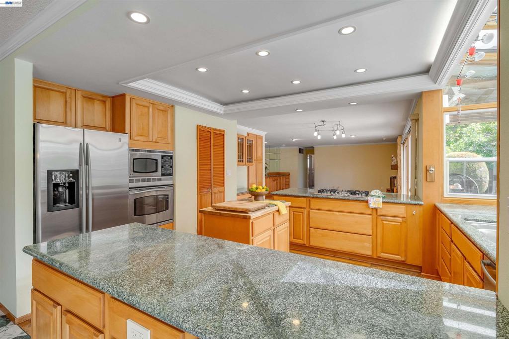 259 Segovia Place Property Photo 30