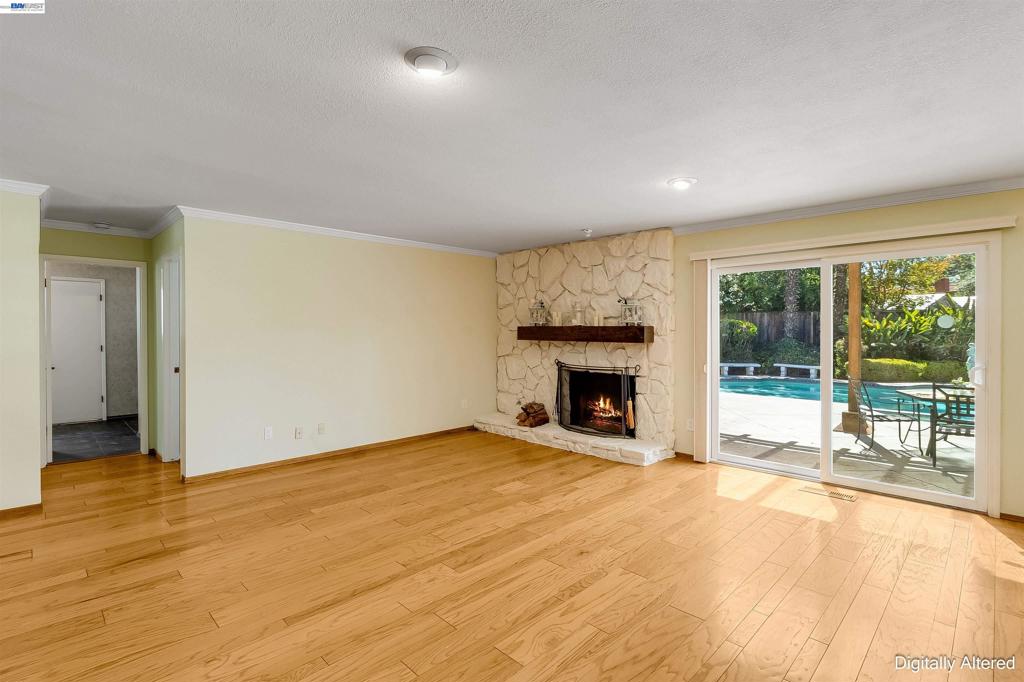 259 Segovia Place Property Photo 40