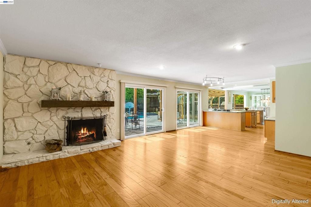 259 Segovia Place Property Photo 42