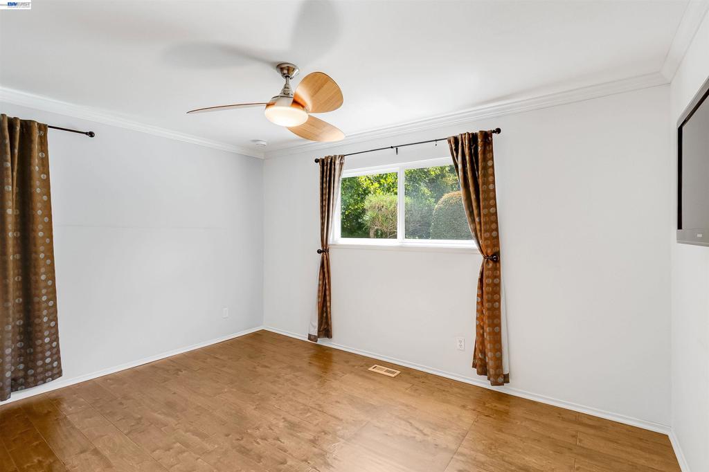 259 Segovia Place Property Photo 43