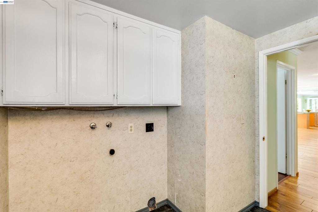 259 Segovia Place Property Photo 45