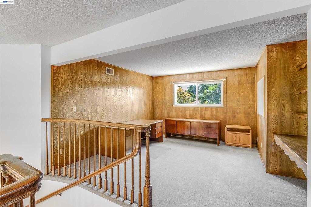 259 Segovia Place Property Photo 49