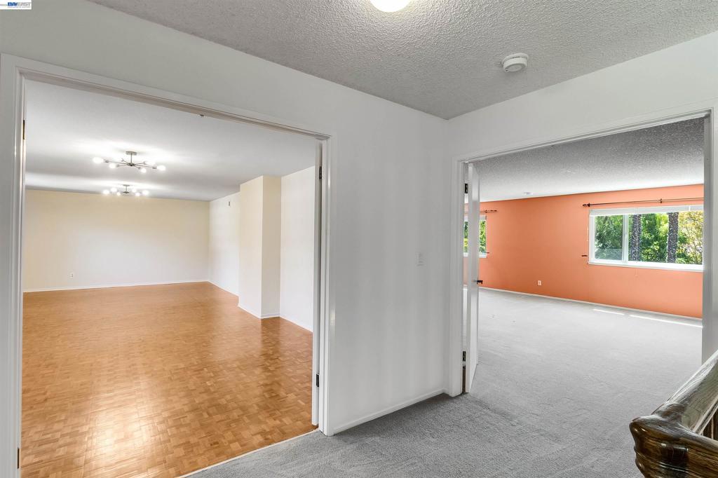 259 Segovia Place Property Photo 53