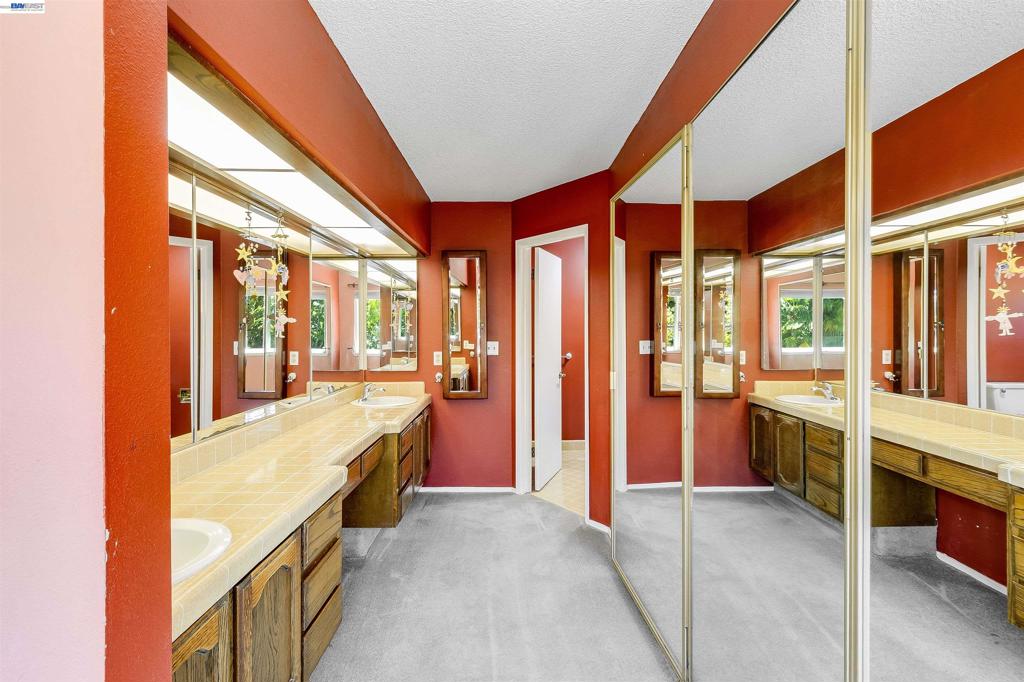259 Segovia Place Property Photo 60