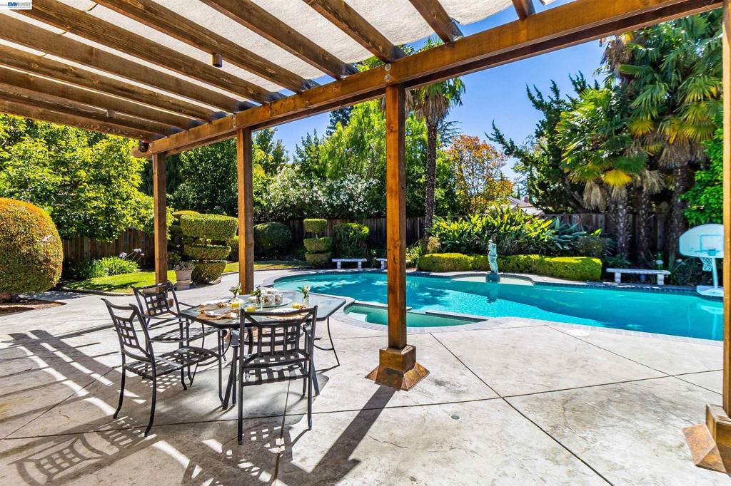 259 Segovia Place Property Photo 74