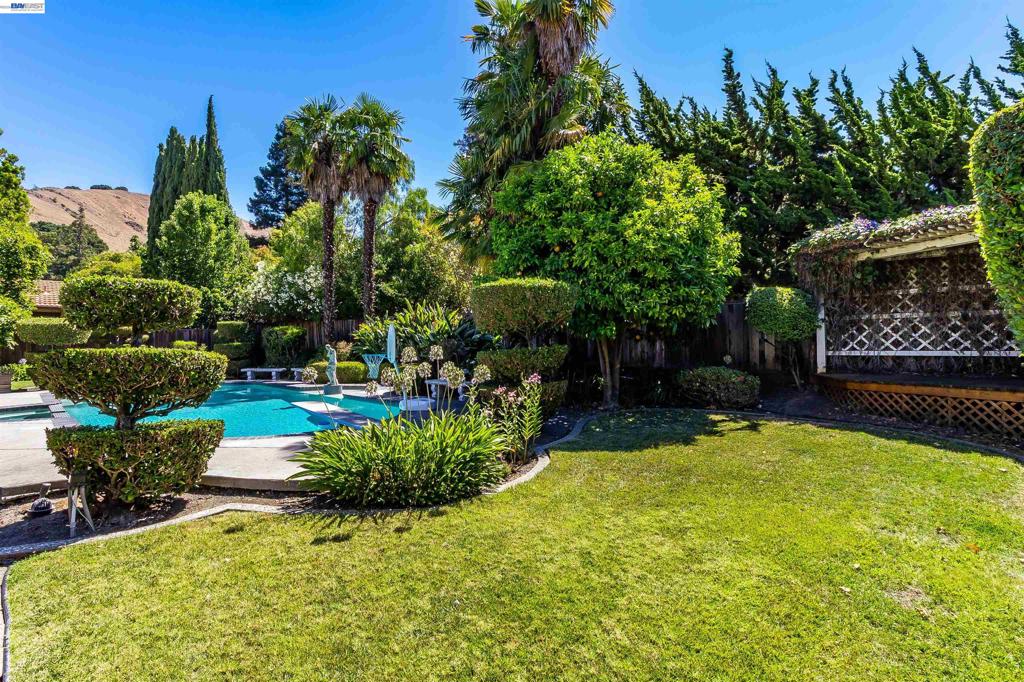 259 Segovia Place Property Photo 84