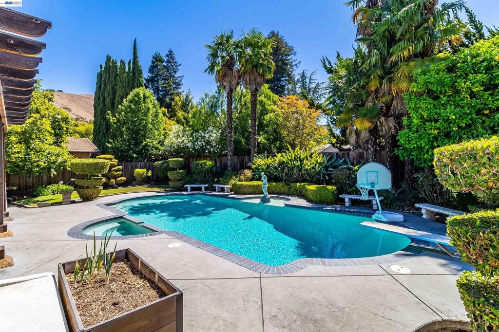 259 Segovia Place Property Photo 86
