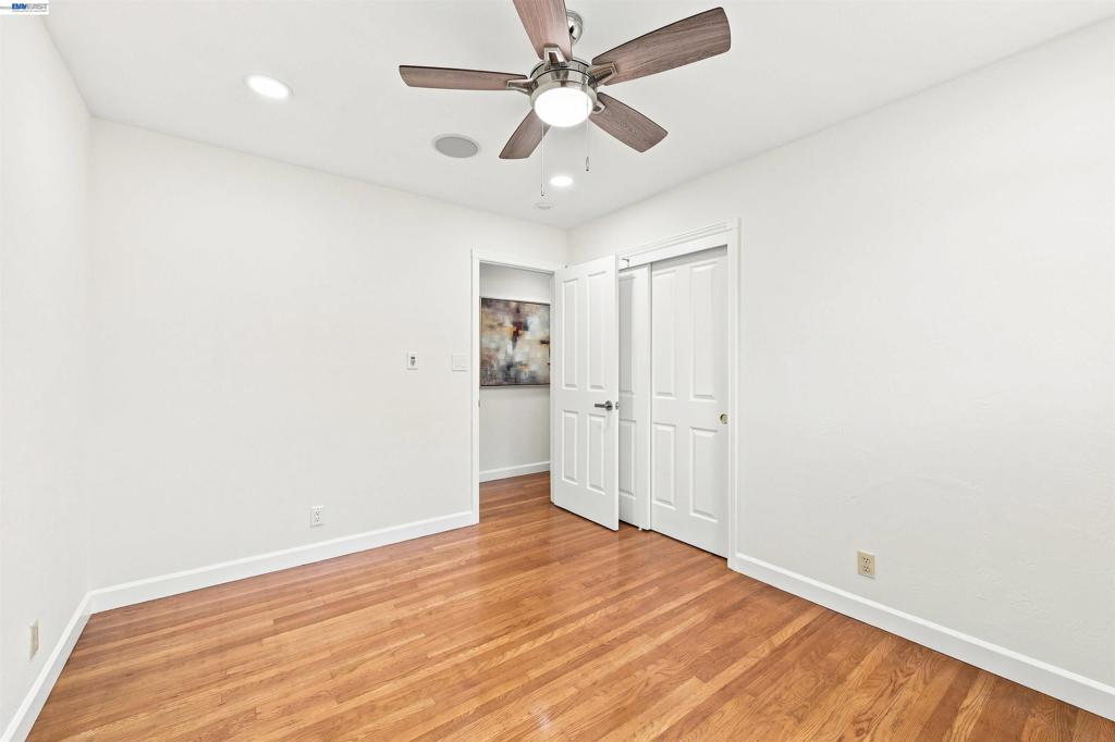 5353 Sayre Ave Property Photo 25
